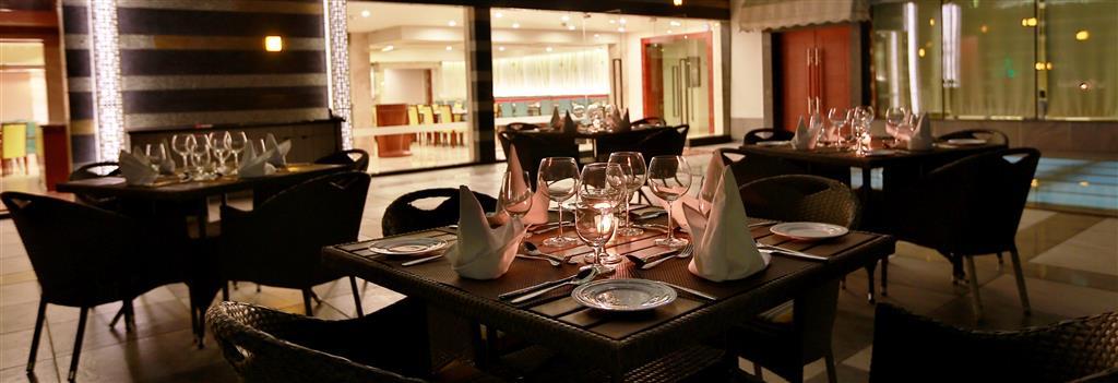 Hotel Ramada By Wyndham Ghaziabad Vasundhara Ristorante foto