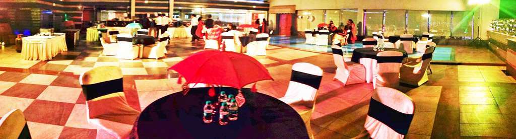 Hotel Ramada By Wyndham Ghaziabad Vasundhara Amenities foto