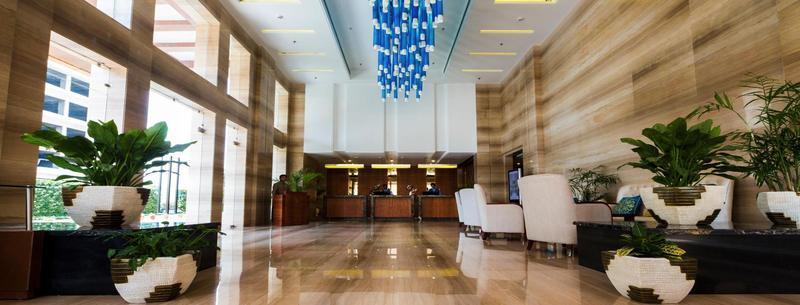 Hotel Ramada By Wyndham Ghaziabad Vasundhara Esterno foto